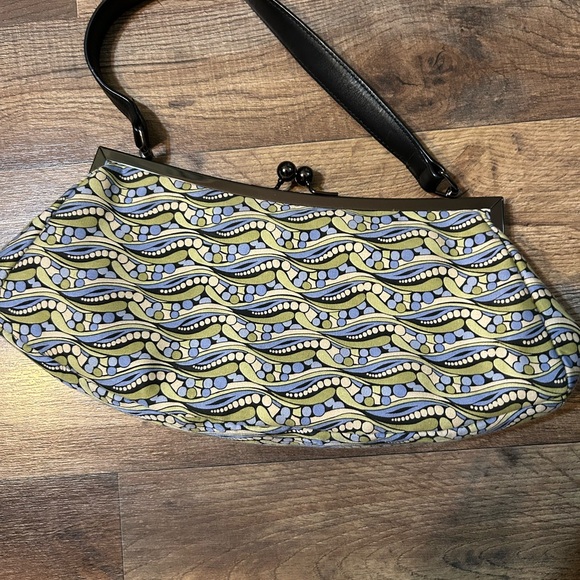 Talbots Kiss Lock with Handle Elegant Patterned Women's Clutch - Picture 2 of 10